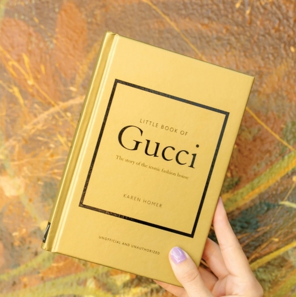 Little Book of Gucci - Picture 4 of 5